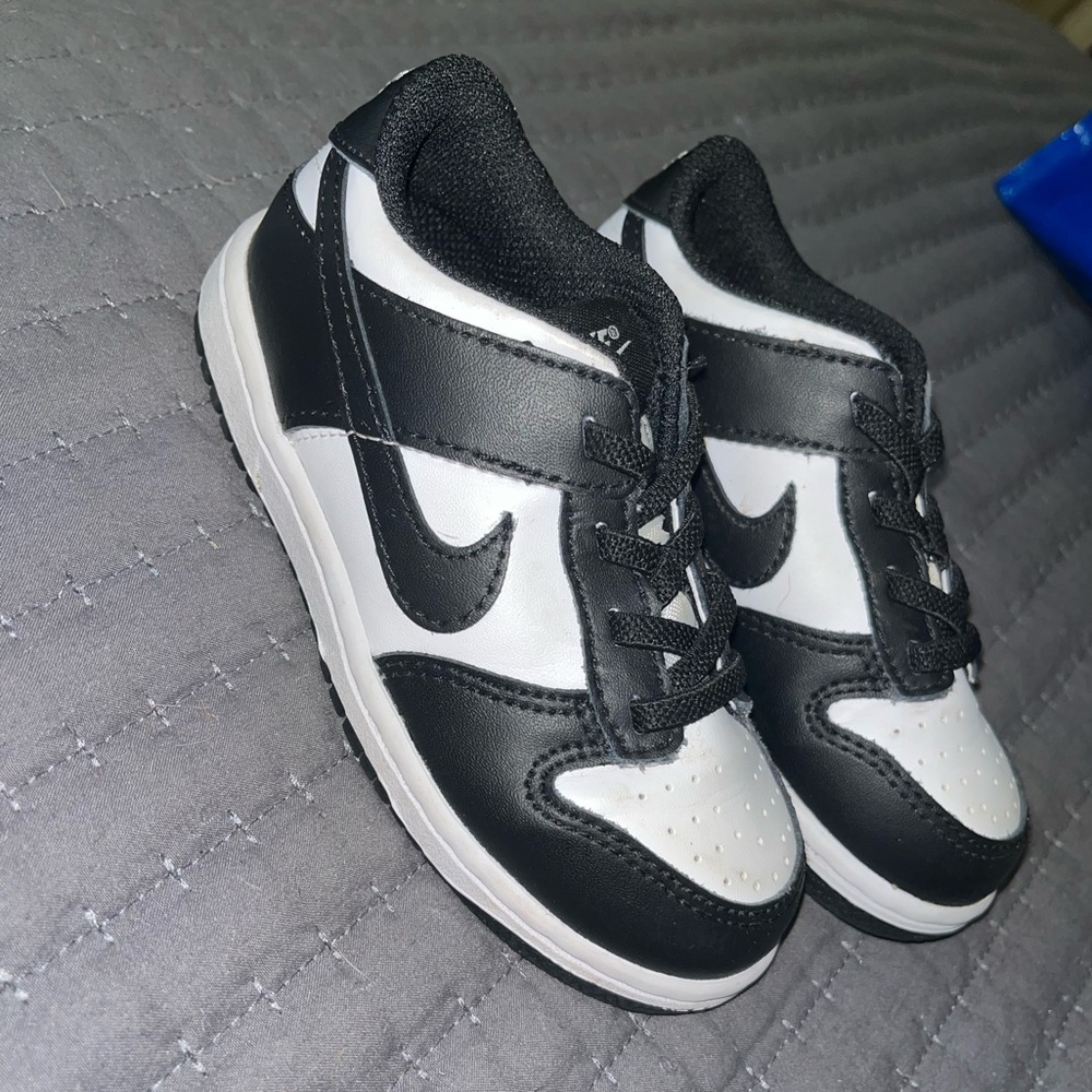 Nike Dunk Lows 9C panda